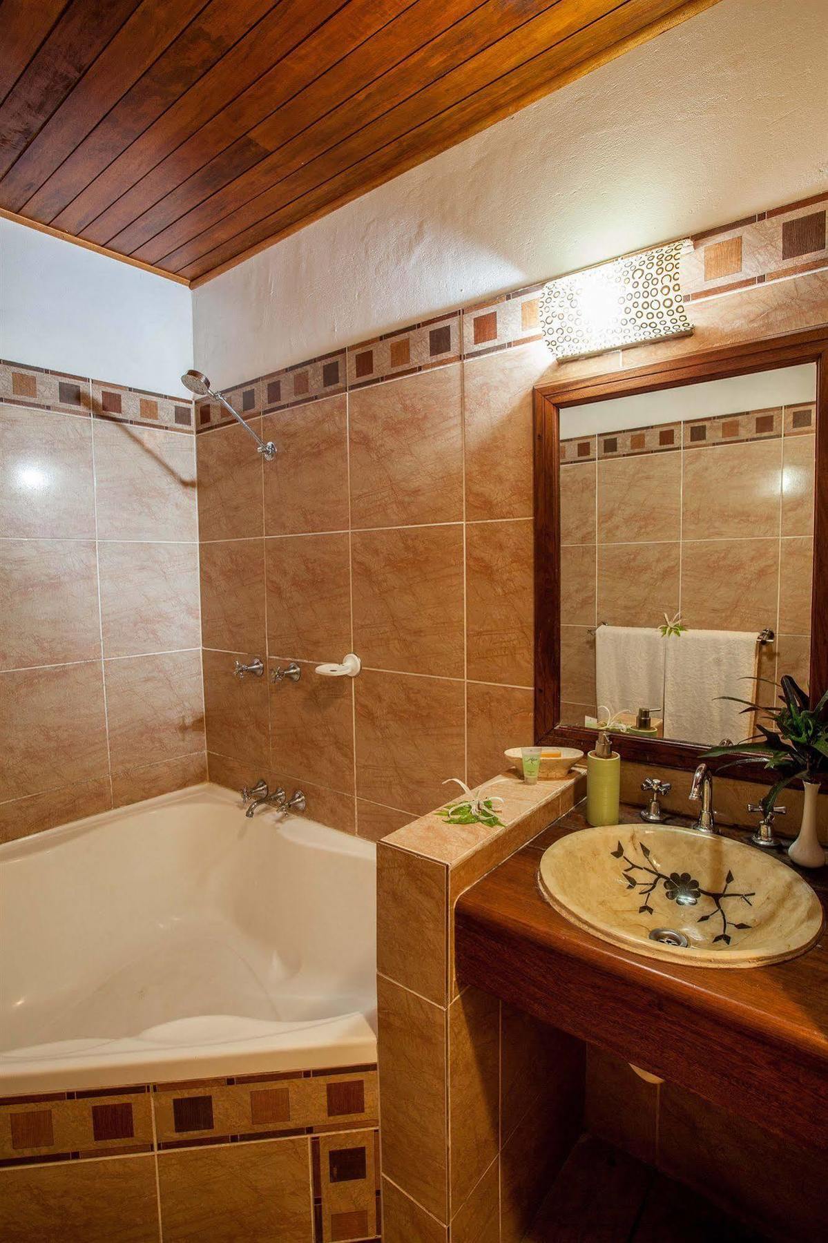 Sunset Bungalows Resort, Vanuatu Port-Vila Extérieur photo