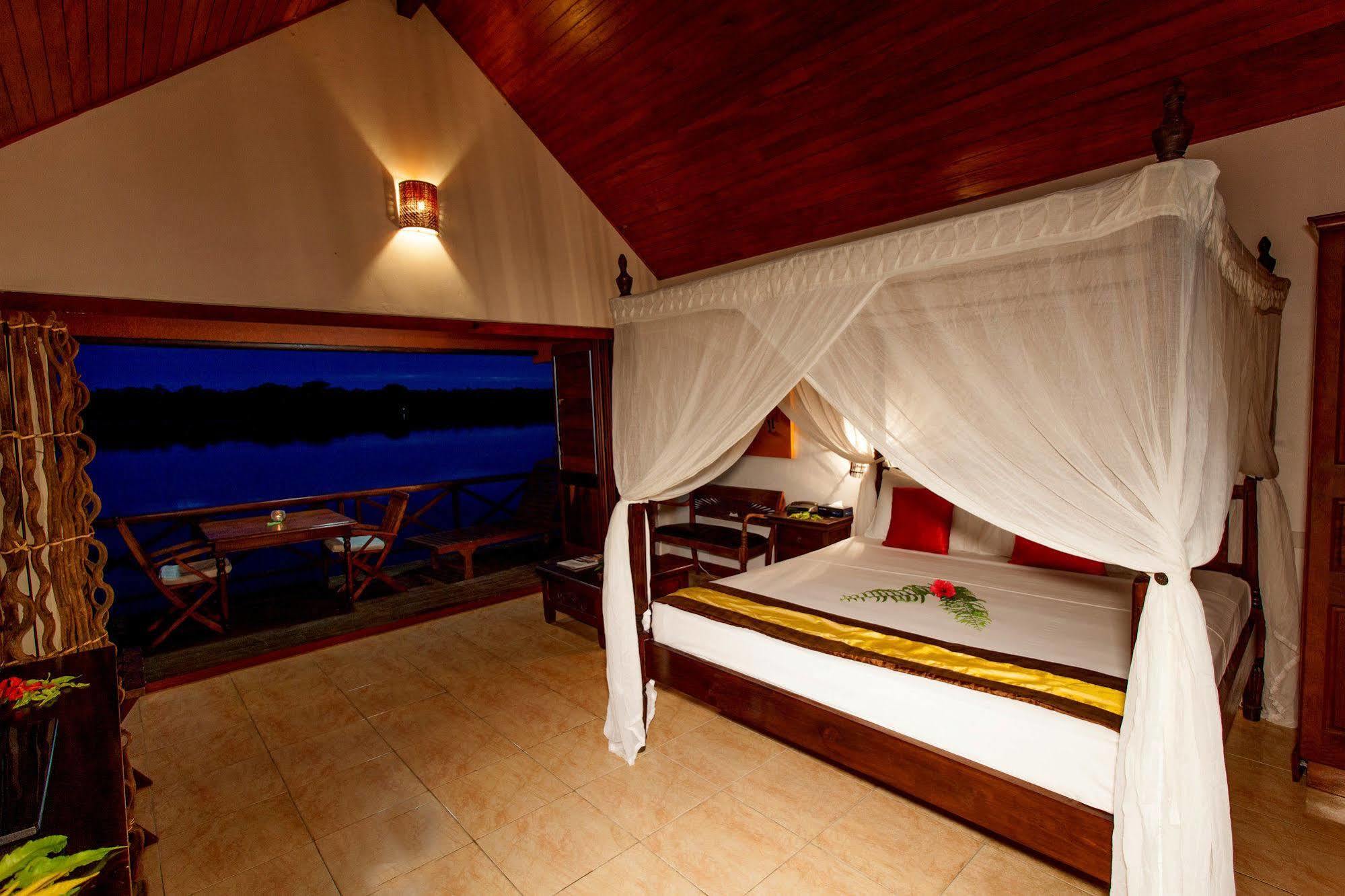 Sunset Bungalows Resort, Vanuatu Port-Vila Extérieur photo
